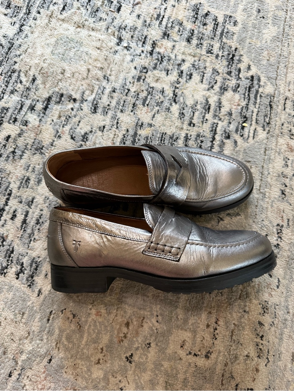 Frye Metallic Silver Leather metallic Loafers 7.5